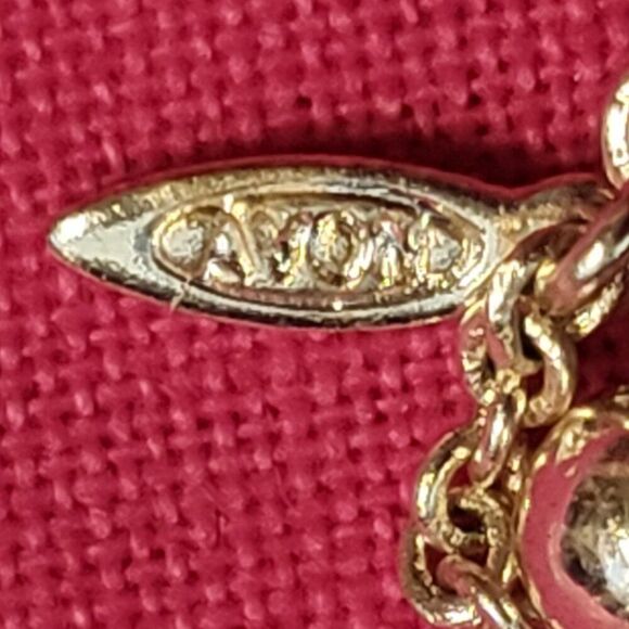 Vintage Avon Faux Turquoise Blue Geode Rhinestone Drop Necklace and Earrings Set - Picture 5 of 12